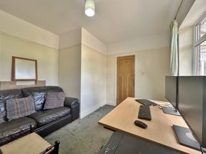 Photo 27- click for photo gallery